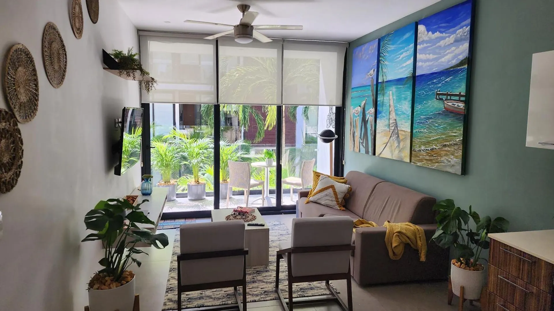 Stunning 1 Bdrm Condo Gym-Pool 10 Min To The Beach & Quinta Av プレヤデルカーメン