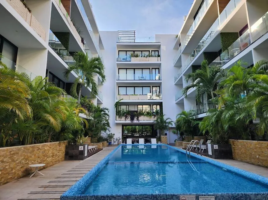 Apartment Stunning 1 Bdrm Condo Gym-Pool 10 Min To The Beach & Quinta Av Playa del Carmen