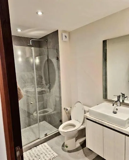 Stunning 1 Bdrm Condo Gym-Pool 10 Min To The Beach & Quinta Av Playa del Carmen