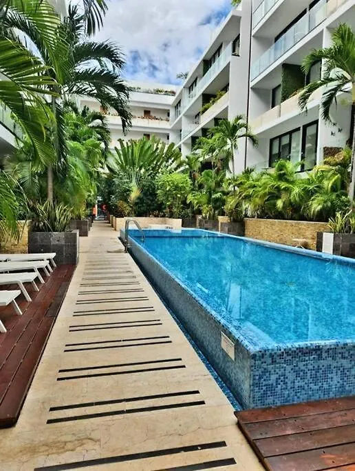 Apartment Stunning 1 Bdrm Condo Gym-Pool 10 Min To The Beach & Quinta Av Playa del Carmen Mexico
