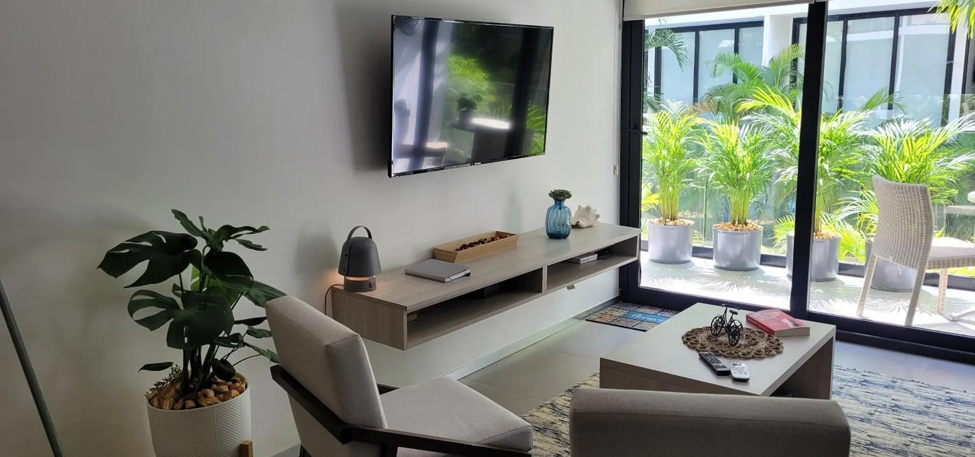 Apartment Stunning 1 Bdrm Condo Gym-Pool 10 Min To The Beach & Quinta Av Playa del Carmen